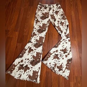 Saints & Hearts Cow Print Bell Bottom Stretch Flare Jeans S 26” Waist Western